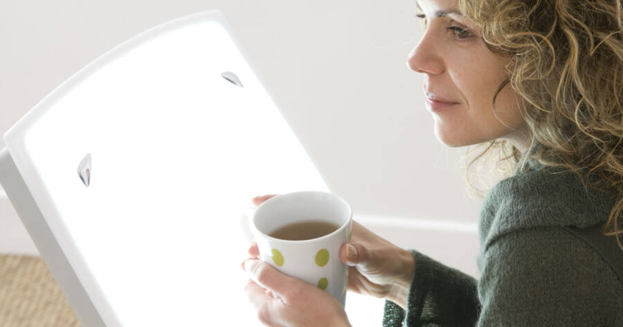 Using a Light Therapy Lamp to Improve Energy During Dark Months